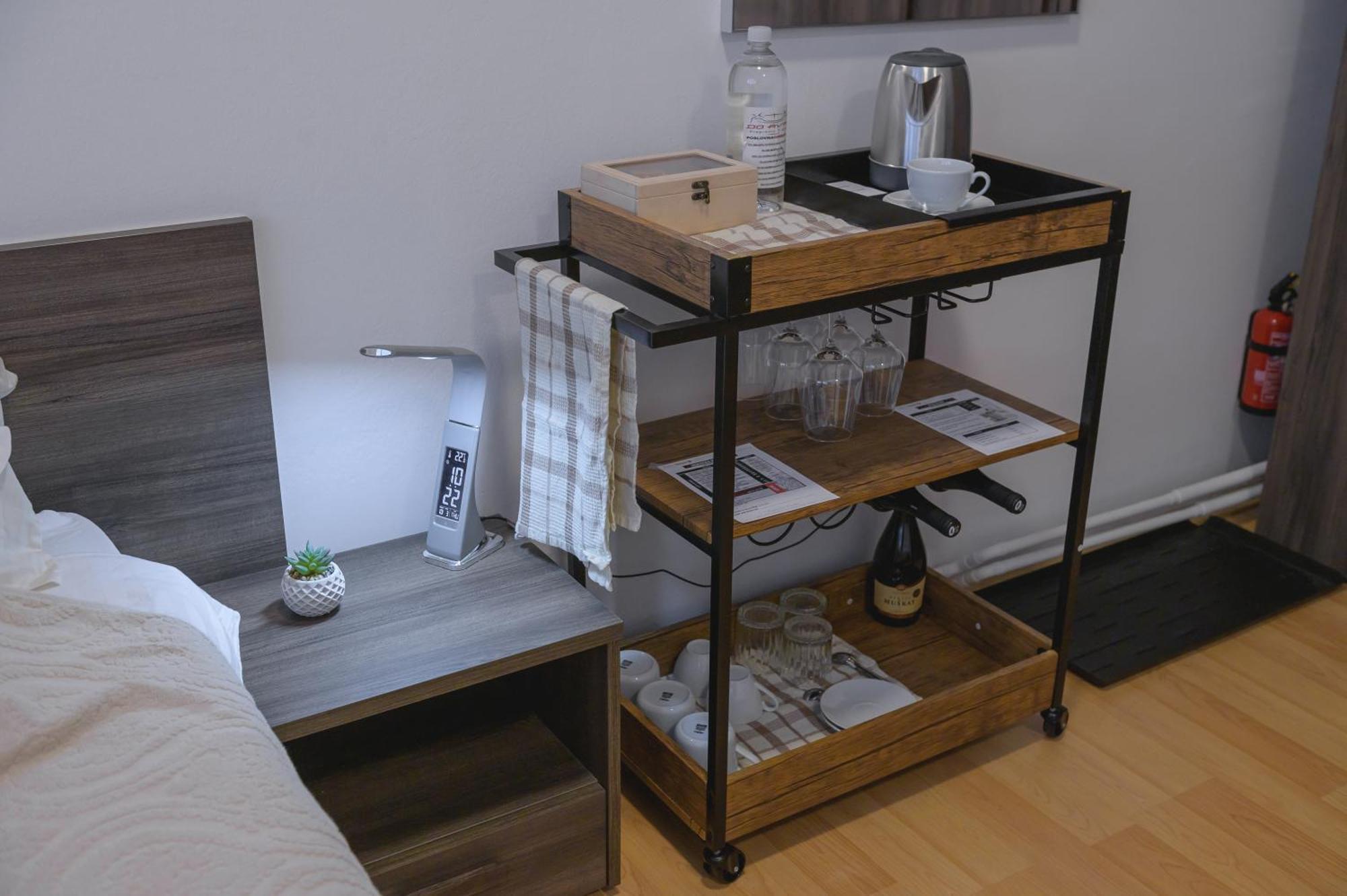 Do Avta Rooms ليوبليانا المظهر الخارجي الصورة