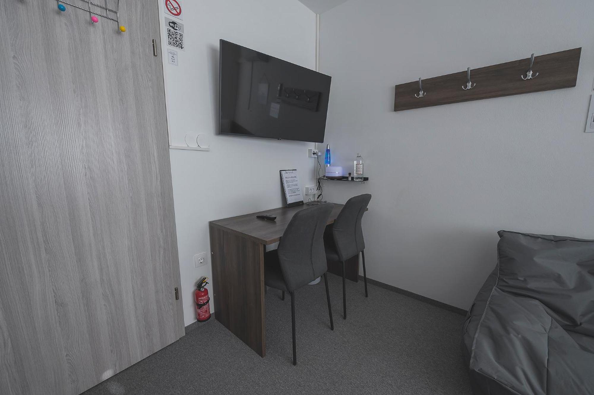 Do Avta Rooms ليوبليانا المظهر الخارجي الصورة